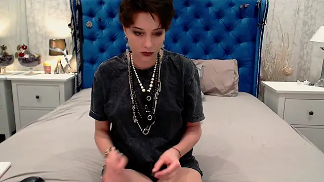 via mayer  online show from 01-08-26, 01:11