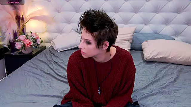 via mayer  online show from 09-24-25, 09:32