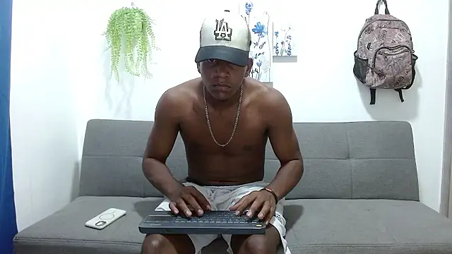 Snapshot of Master_foot_ chatting on 03-02-26, 01:51 Master foot online show from 03-02-26, 01:51