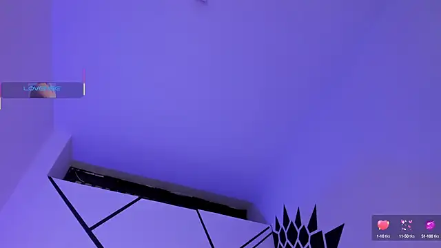 EthaanCox online show from 10-12-25, 09:54