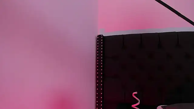 EthaanCox online show from 09-10-25, 08:30