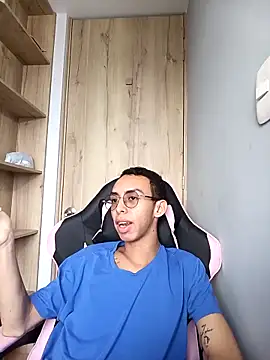 Snapshot of EthaanCox chatting on 02-27-26, 07:57 EthaanCox online show from 02-27-26, 07:57