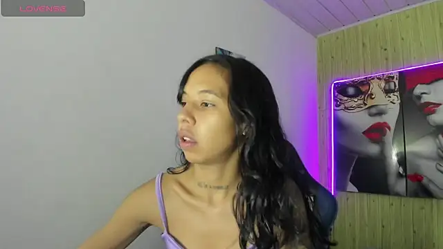 Snapshot of Miss_sparkle00 chatting on 02-25-26, 07:47 Miss sparkle00 online show from 02-25-26, 07:47