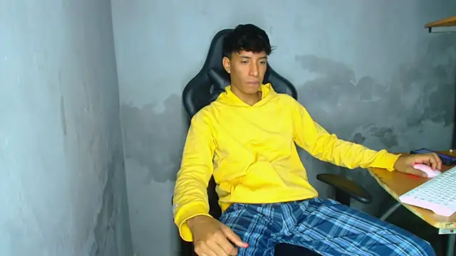 matteo rivas online show from 04-18-26, 02:58