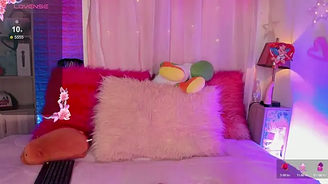 Snapshot of emma_soffia_ chatting on 02-11-25, 06:44 emma soffia  online show from 02-11-25, 06:44