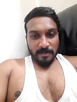 Snapshot of Chennaibull15 chatting on 02-14-25, 03:05 Chennaibull15 online show from 02-14-25, 03:05