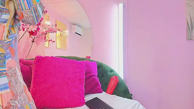 scarlette69 online show from 02-18-26, 07:43