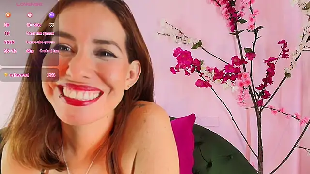 Snapshot of scarlette69 chatting on 03-16-25, 03:04 scarlette69 online show from 03-16-25, 03:04