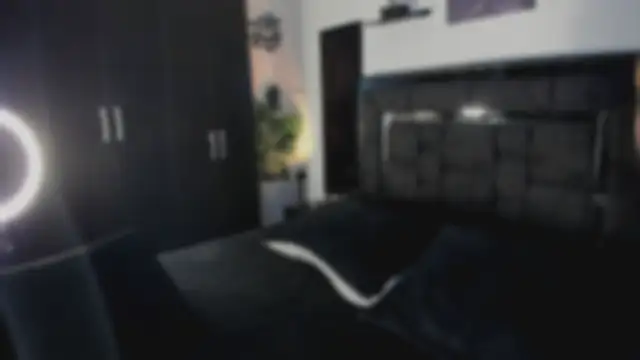 alanblack1 online show from 04-12-26, 12:41