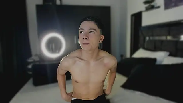 alanblack1 online show from 03-04-26, 02:47