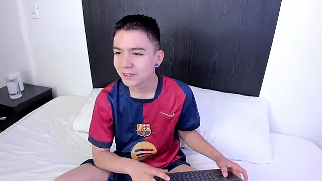 Snapshot of alanblack1 chatting on 02-27-25, 11:39 alanblack1 online show from 02-27-25, 11:39