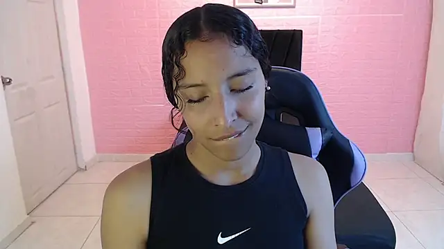 DULCE1609 online show from 12-22-25, 10:43