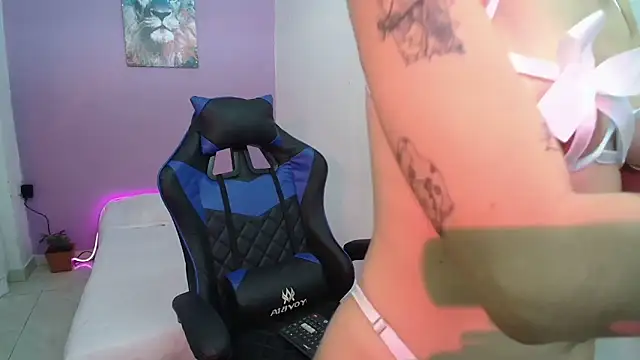 alana lara online show from 10-15-25, 04:00