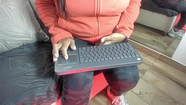 raquell moore online show from 02-09-26, 12:47