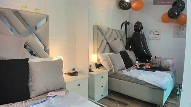 raquell moore online show from 10-15-25, 12:13