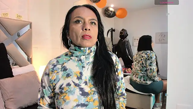 raquell moore online show from 10-23-25, 12:04