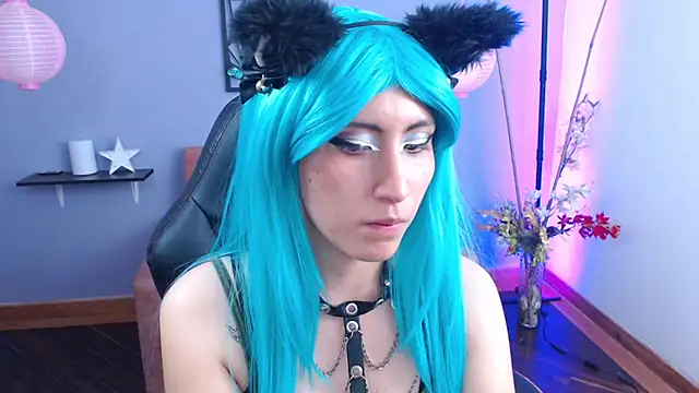Snapshot of miss_moonlight chatting on 02-08-25, 12:17 miss moonlight online show from 02-08-25, 12:17