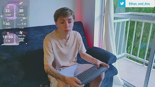 ethan and ava online show from 10-22-25, 12:48