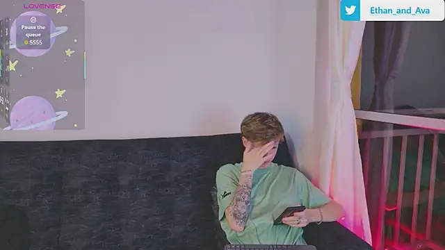 ethan and ava online show from 10-24-25, 02:54