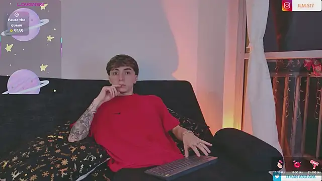 ethan and ava online show from 12-20-25, 01:41