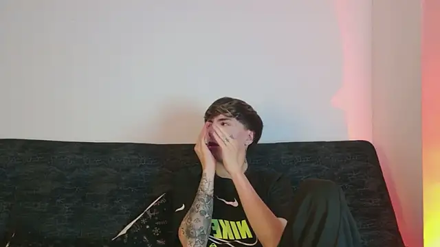 ethan and ava online show from 03-06-26, 02:28