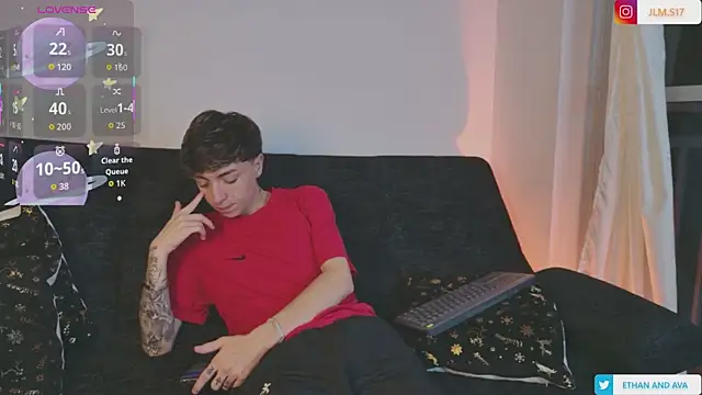 Snapshot of ethan_and_ava chatting on 01-18-26, 02:26 ethan and ava online show from 01-18-26, 02:26