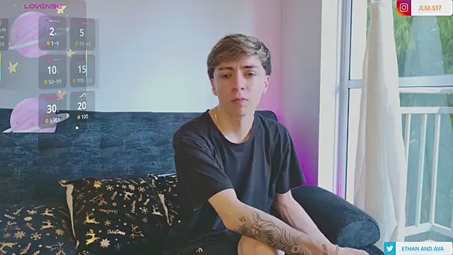 ethan and ava online show from 11-26-25, 01:33