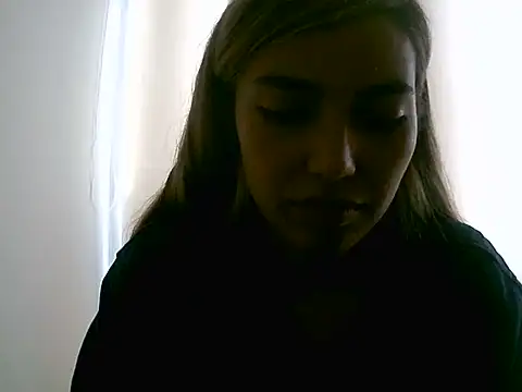 VittoriaTaylor online show from 06-04-26, 08:24