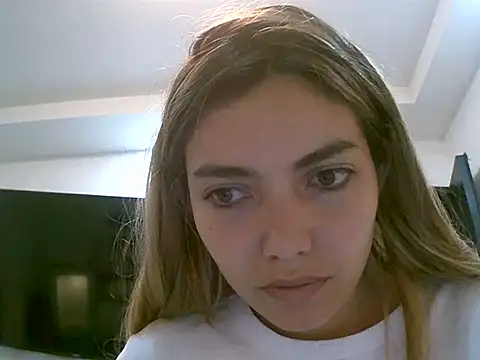 VittoriaTaylor online show from 05-05-26, 09:18