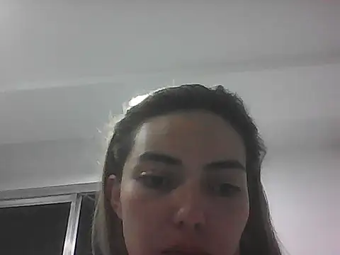 VittoriaTaylor online show from 06-17-26, 01:27
