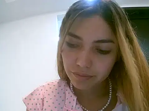 VittoriaTaylor online show from 02-14-26, 07:14