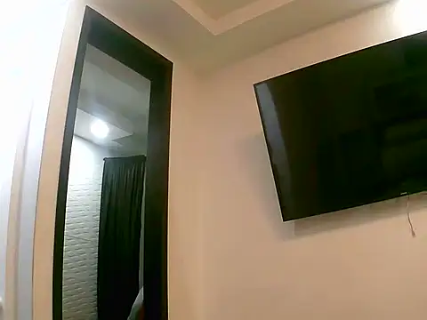 VittoriaTaylor online show from 04-11-26, 11:19