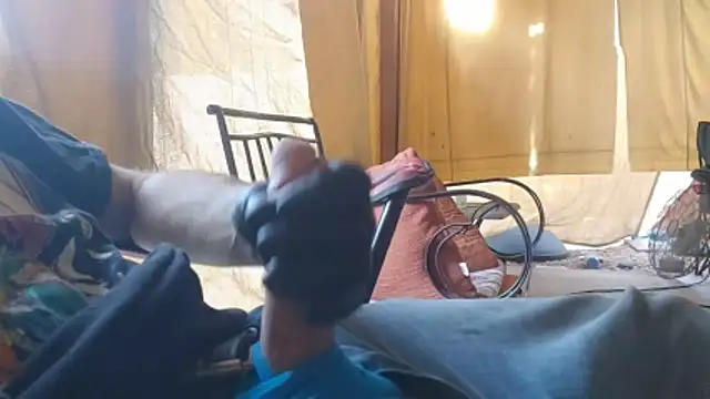 bwcbeat83 online show from 05-20-26, 01:24