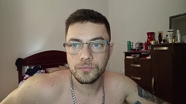 Dyllan   online show from 05-25-26, 02:38