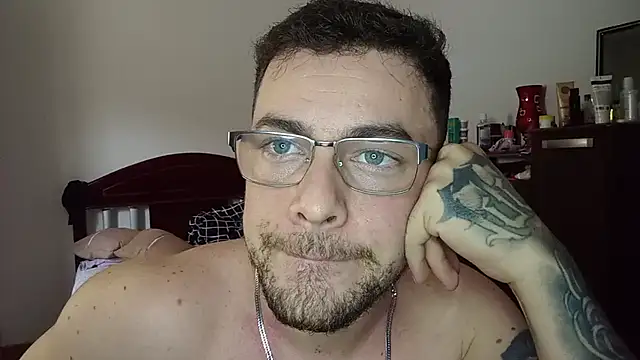 Dyllan   online show from 05-26-26, 02:15