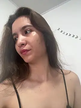 Bella still online show from 05-22-26, 02:04