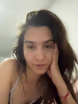 Bella still online show from 04-03-26, 01:34