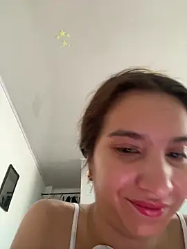 Bella still online show from 04-07-26, 02:08