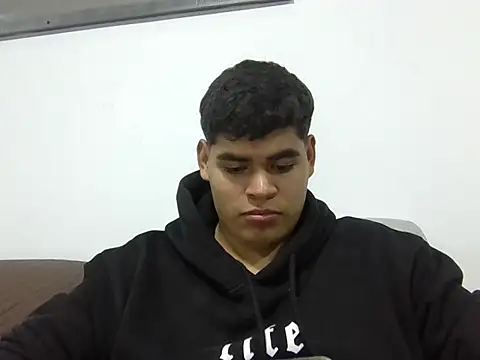 Snapshot of Jumi_777 chatting on 10-07-25, 11:28 Jumi 777 online show from 10-07-25, 11:28