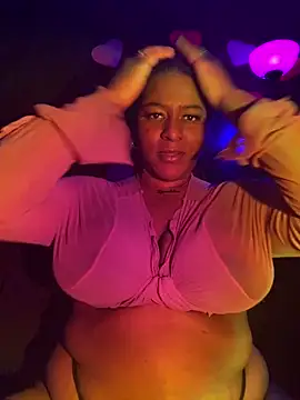 Snapshot of xoxoHotCoCo chatting on 02-09-26, 12:03 xoxoHotCoCo online show from 02-09-26, 12:03