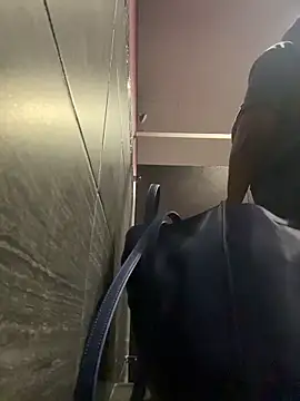 Snapshot of xoxoHotCoCo chatting on 03-16-26, 01:37 xoxoHotCoCo online show from 03-16-26, 01:37