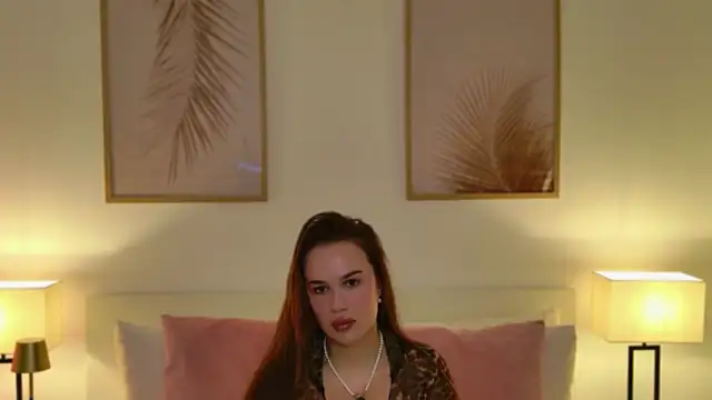 GoddessRoxana online show from 06-17-26, 11:09