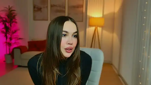 Snapshot of GoddessRoxana chatting on 12-04-25, 02:49 GoddessRoxana online show from 12-04-25, 02:49