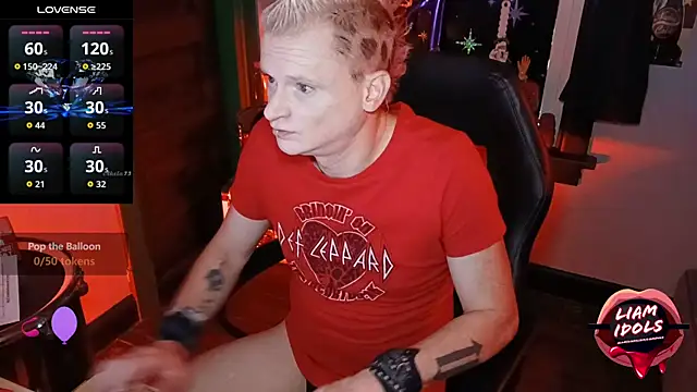 Snapshot of LiamIdols chatting on 11-05-25, 08:12 LiamIdols online show from 11-05-25, 08:12