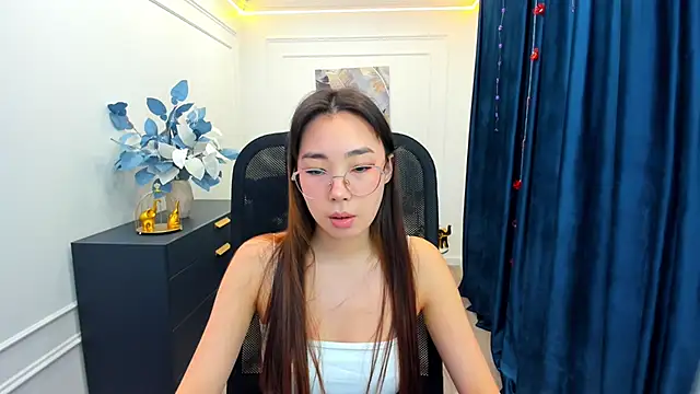 AnnaReyla online show from 11-27-25, 11:32