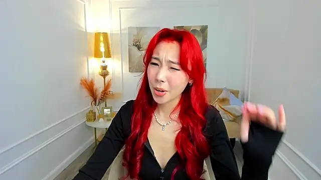AnnaReyla online show from 06-19-26, 04:29