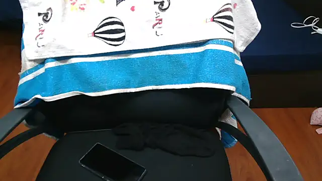 Snapshot of LovelyRosy chatting on 10-12-25, 12:34 LovelyRosy online show from 10-12-25, 12:34