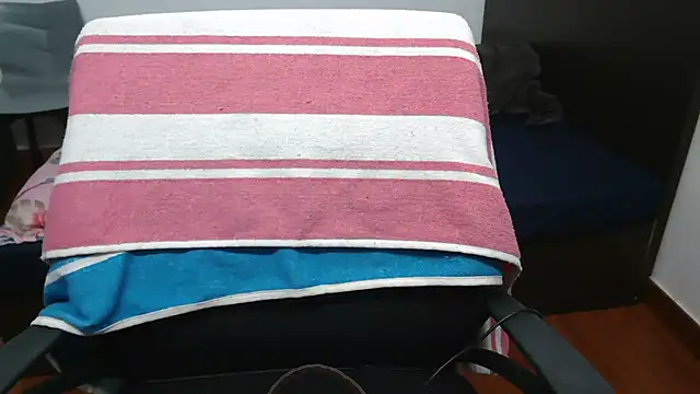 Snapshot of LovelyRosy chatting on 09-30-25, 12:38 LovelyRosy online show from 09-30-25, 12:38