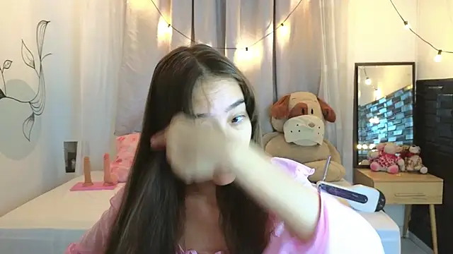 SERAFINA  online show from 12-04-25, 11:31