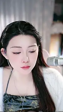 Dou-Dou-er online show from 03-25-26, 01:06